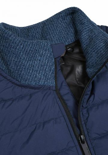 Сноубордическая куртка