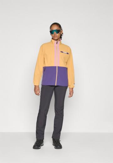 Спортивная куртка