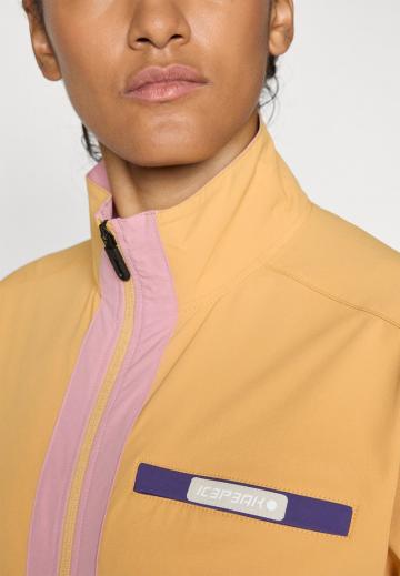 Спортивная куртка