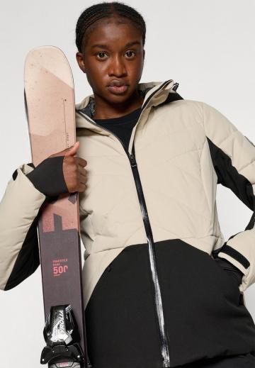 Спортивная куртка