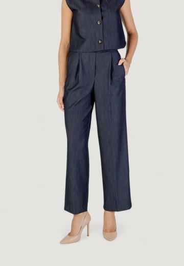 Джинсовая жилетка