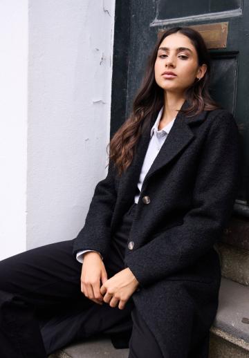 Шерстяное пальто