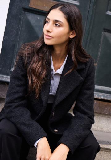 Шерстяное пальто