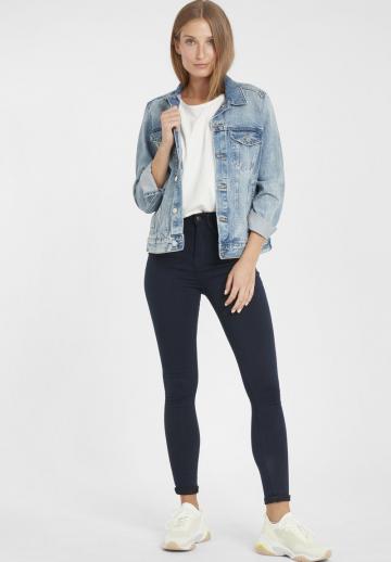 Узкие джинсы