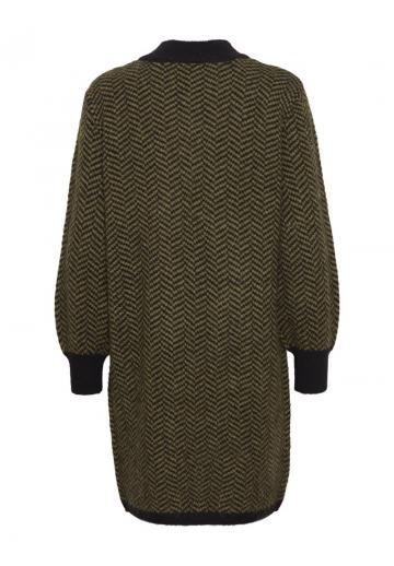 Вязаное платье