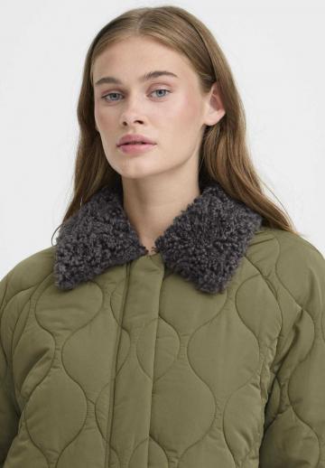 Зимняя куртка