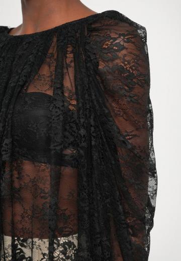 Кружевная блузка