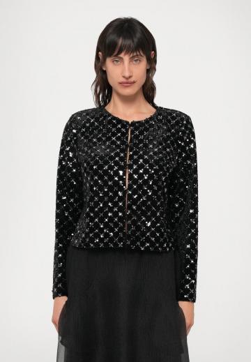 Короткая куртка