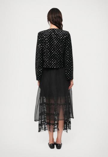 Короткая куртка