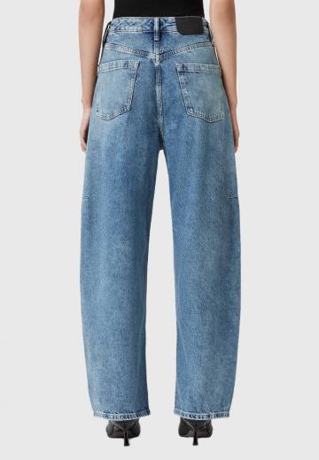 Прямые джинсы