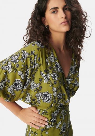 Короткое платье