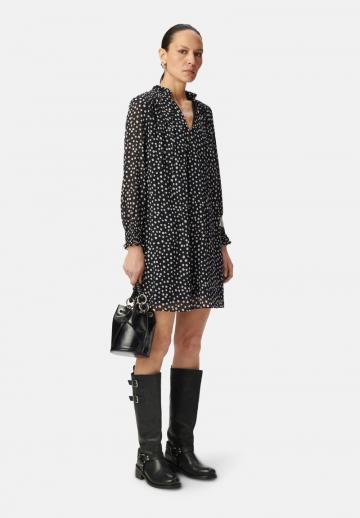 Короткое платье