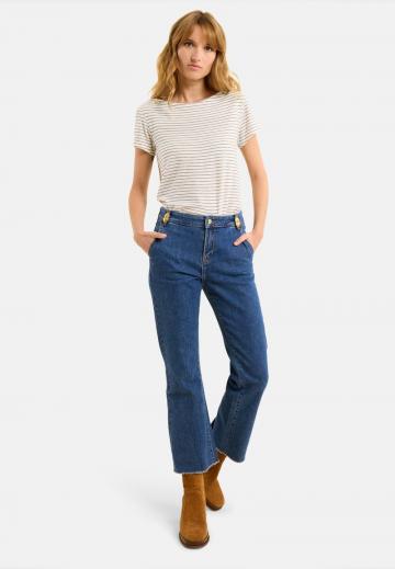 Короткие джинсы