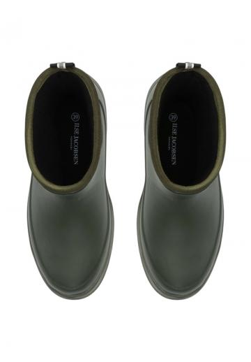 Резиновые сапоги