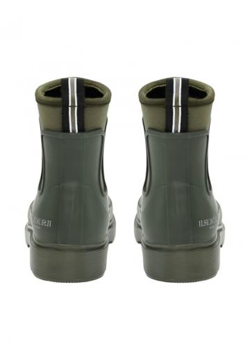 Резиновые сапоги