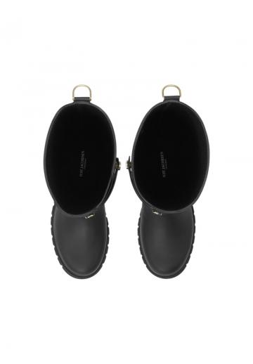 Резиновые сапоги