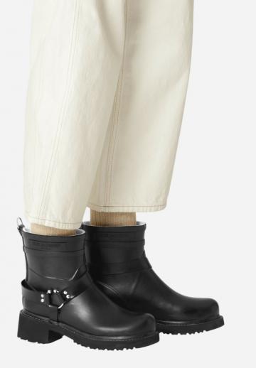 Полусапожки на платформе