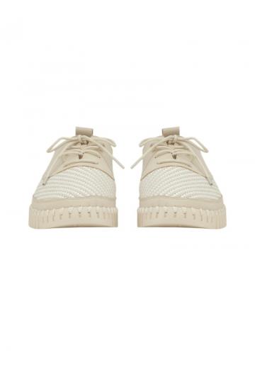 Ботинки на шнуровке