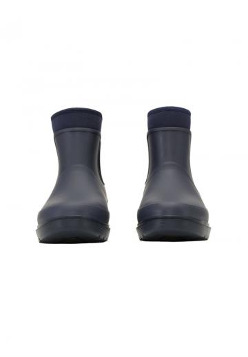 Резиновые сапоги