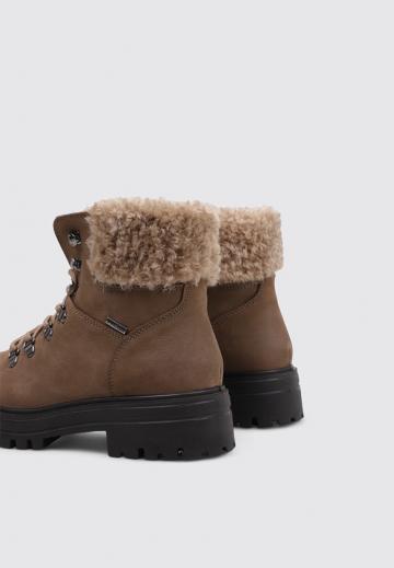 Зимние ботинки