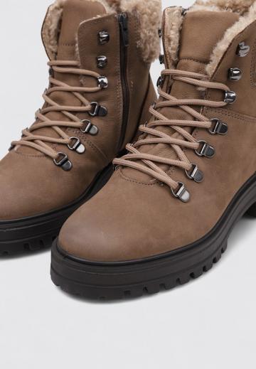 Зимние ботинки