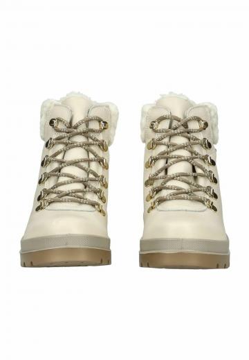 Зимние ботинки