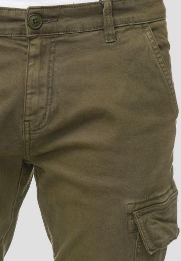 Брюки с накладными карманами