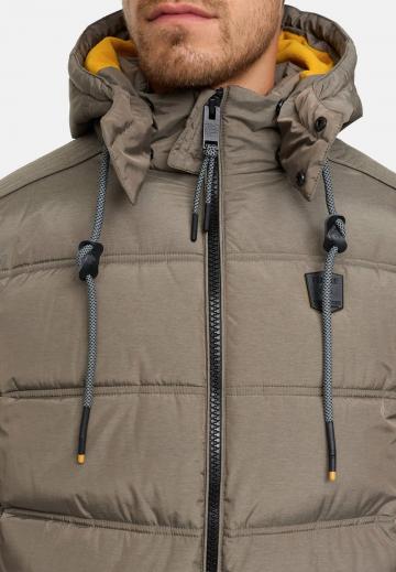 Зимняя куртка