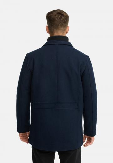 Короткое пальто