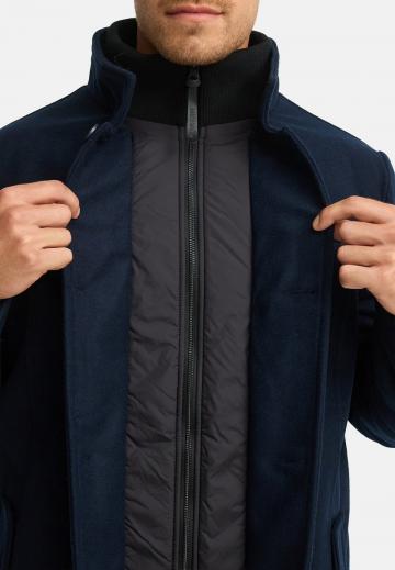 Короткое пальто