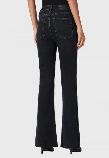 Клешеные джинсы