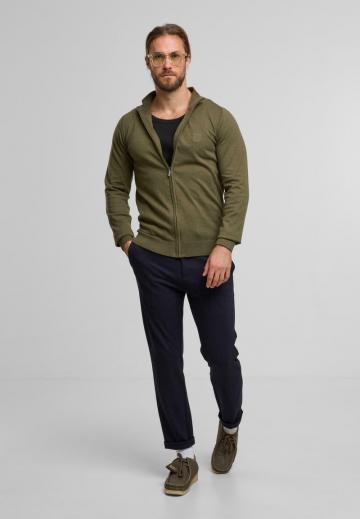 Вязаная кофта