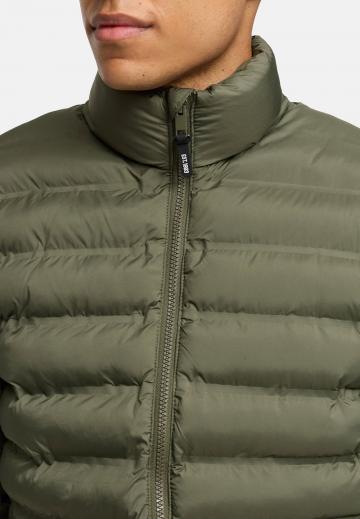 Зимняя куртка