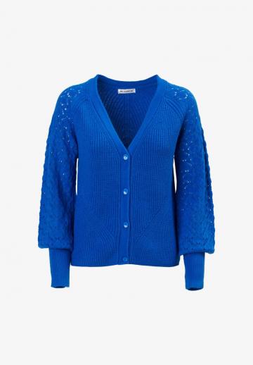 Вязаная кофта