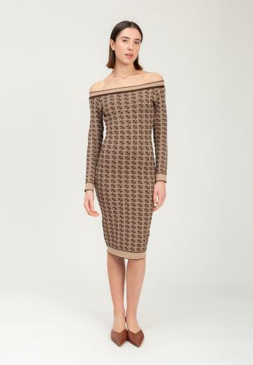 Платье футляр