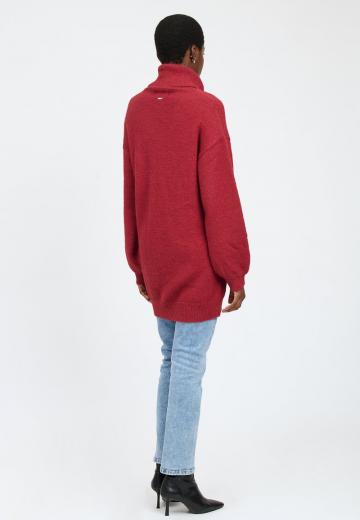 Длинный пуловер