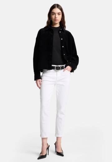 Короткие джинсы