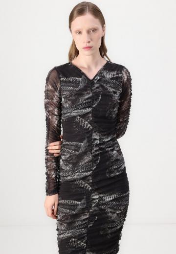 Платье футляр