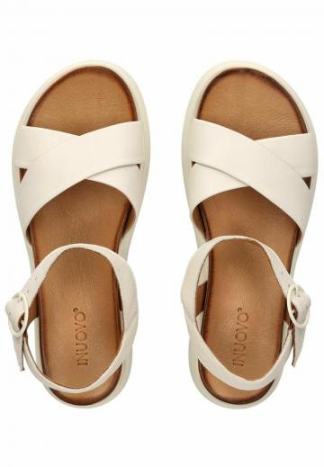 Босоножки на платформе