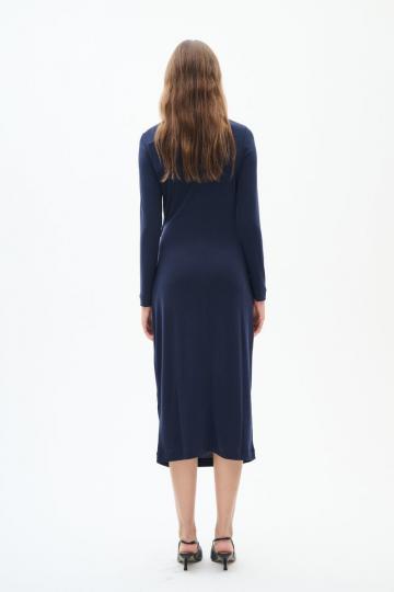 Платье футляр