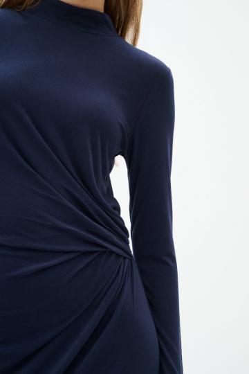 Платье футляр