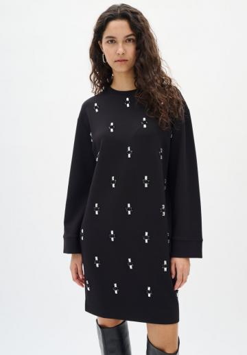 Вязаное платье