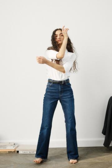 Клешеные брюки