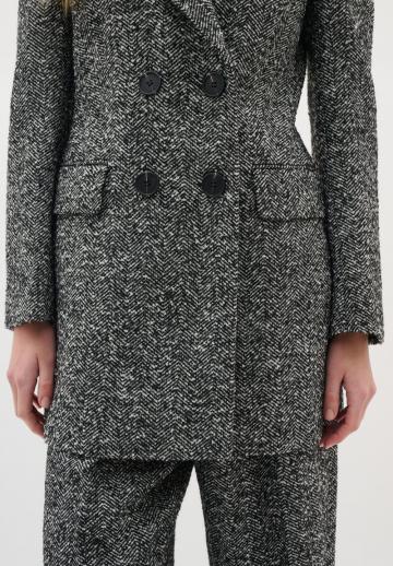 Короткое пальто