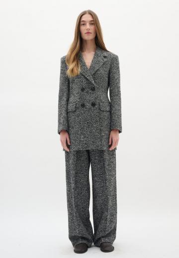 Короткое пальто