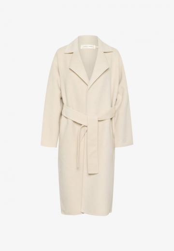 Шерстяное пальто