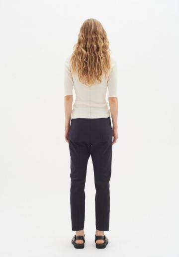 Узкие брюки