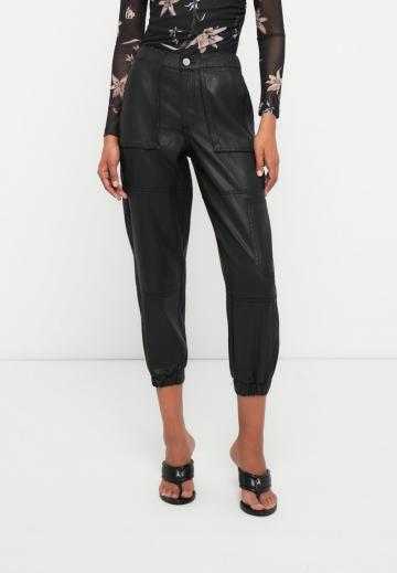 Короткие джинсы