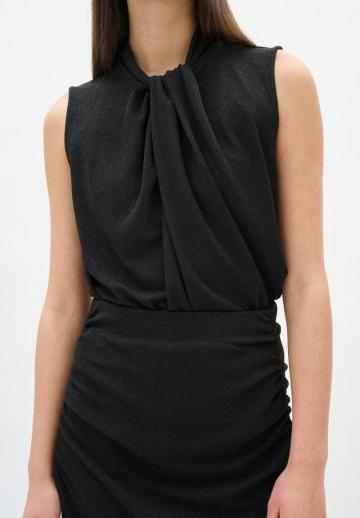 Блузка без рукавов