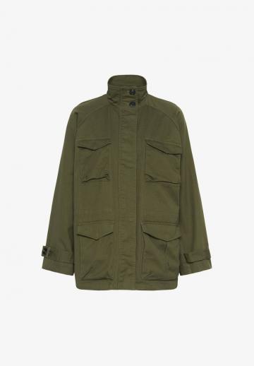 Блейзер с накладными карманами